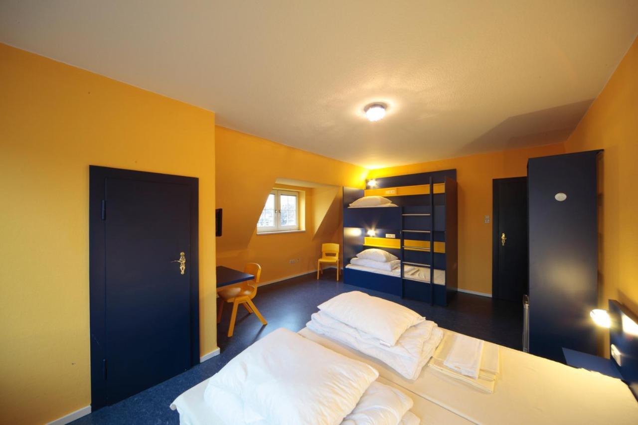 Bed'Nbudget Expo-Hostel Dorms Hannover Oda fotoğraf